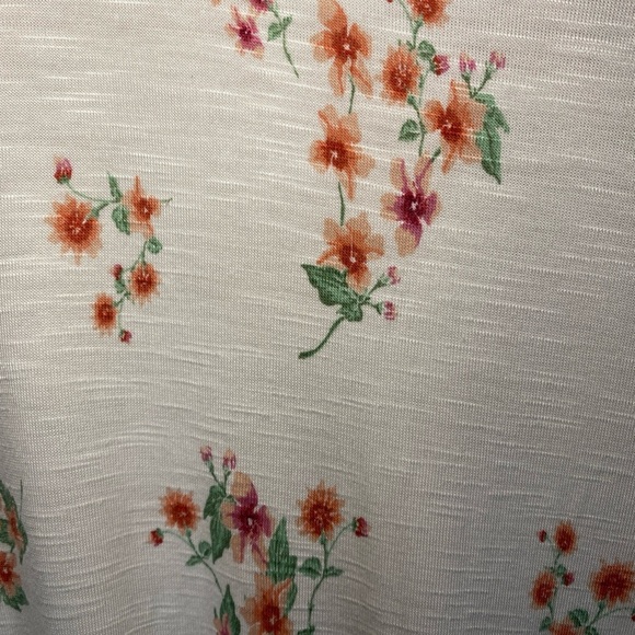 SO Women’s Top Long Sleeve Size 2X Floral Lightweight Tie Front Accent - Picture 3 of 11